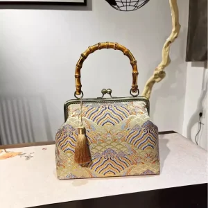 Classic The Belt and Road Goods Bags Women lock Shell Bags Vintage Designer Bag Bamboo Handmade Chic Lady Women's Handbags